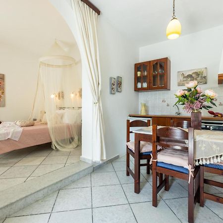 Sunrock Suites ستيليدا المظهر الخارجي الصورة