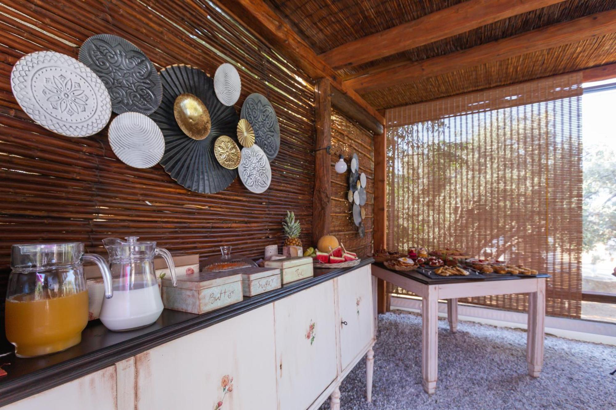 Sunrock Suites ستيليدا المظهر الخارجي الصورة